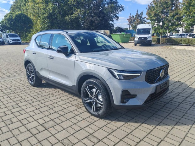 Volvo XC40 2.0 [B3] Mhev Plus Dark DCT Kszlete...